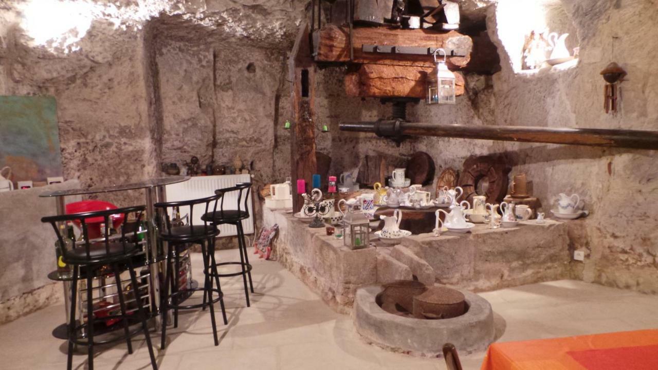 Maison Troglodyte Poce-sur-Cisse Екстер'єр фото